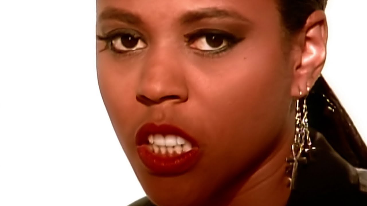 Crystal Waters – Gypsy Woman (She’s Homeless)